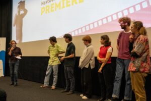 Filmkollektiv C7-Crew im Gespräch mit Erwan Borek bei der NextGen Filmmakers Premiere im Programmkino Wels im Medien Kultur Haus Wels Tobias Hollinetz, Leah Freitag, Felix Maier, Kaan Okcu, Linus Y. Brandstätter, Alena Wacenovsky