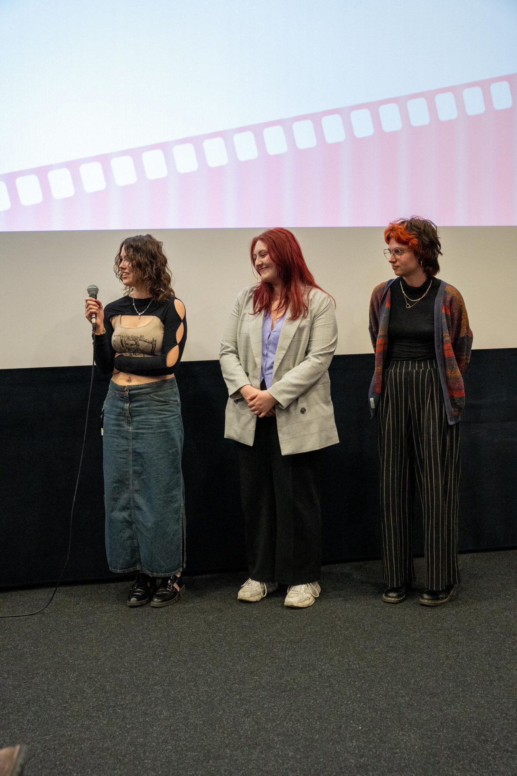 Johanna Halbartschlager, Laura Sonnberger und Barbara Nina Rettig bei der NextGen Filmmakers Premiere im Programmkino Wels im Medien Kultur Haus Wels